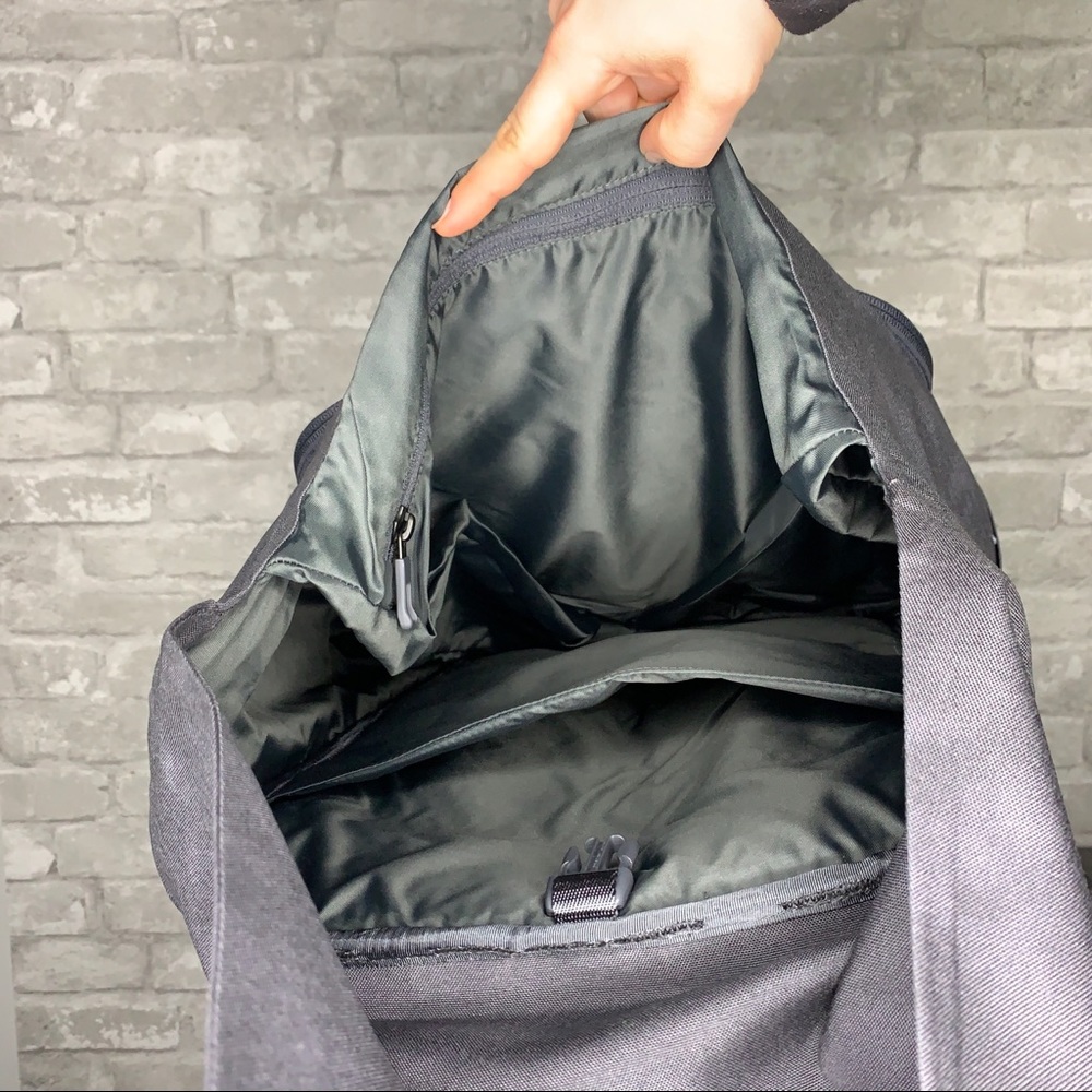 Lululemon Early Embark Backpack NWT Grey - Picture 7 of 16
